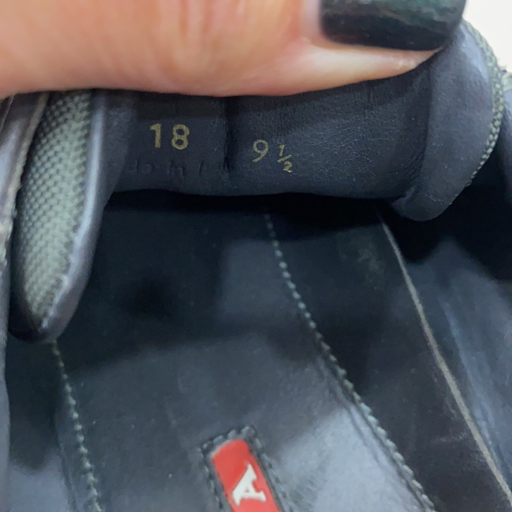 Prada Sneaker - Picture 5 of 6